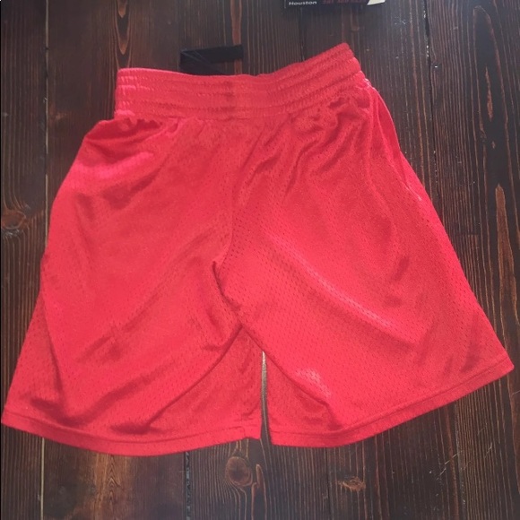 Under Armour XS shorts - Picture 2 of 2